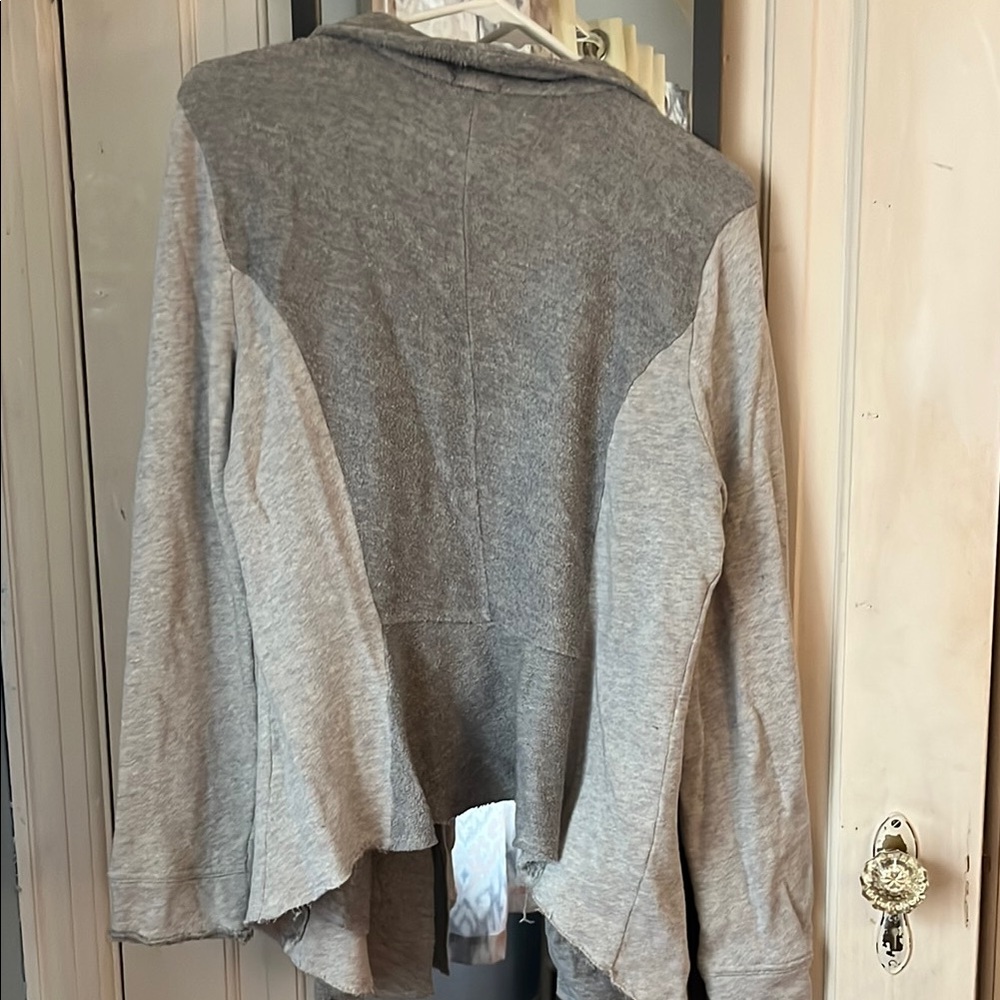 Gray Open Front Cardigan - Picture 4 of 4
